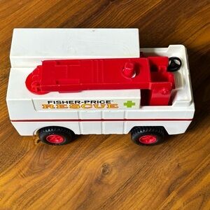 Vintage 1974 Fisher-Price Rescue Firetruck with extendable ladder